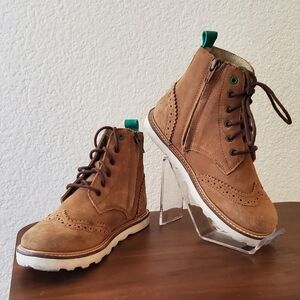 Boden Boys Wingtip Boots